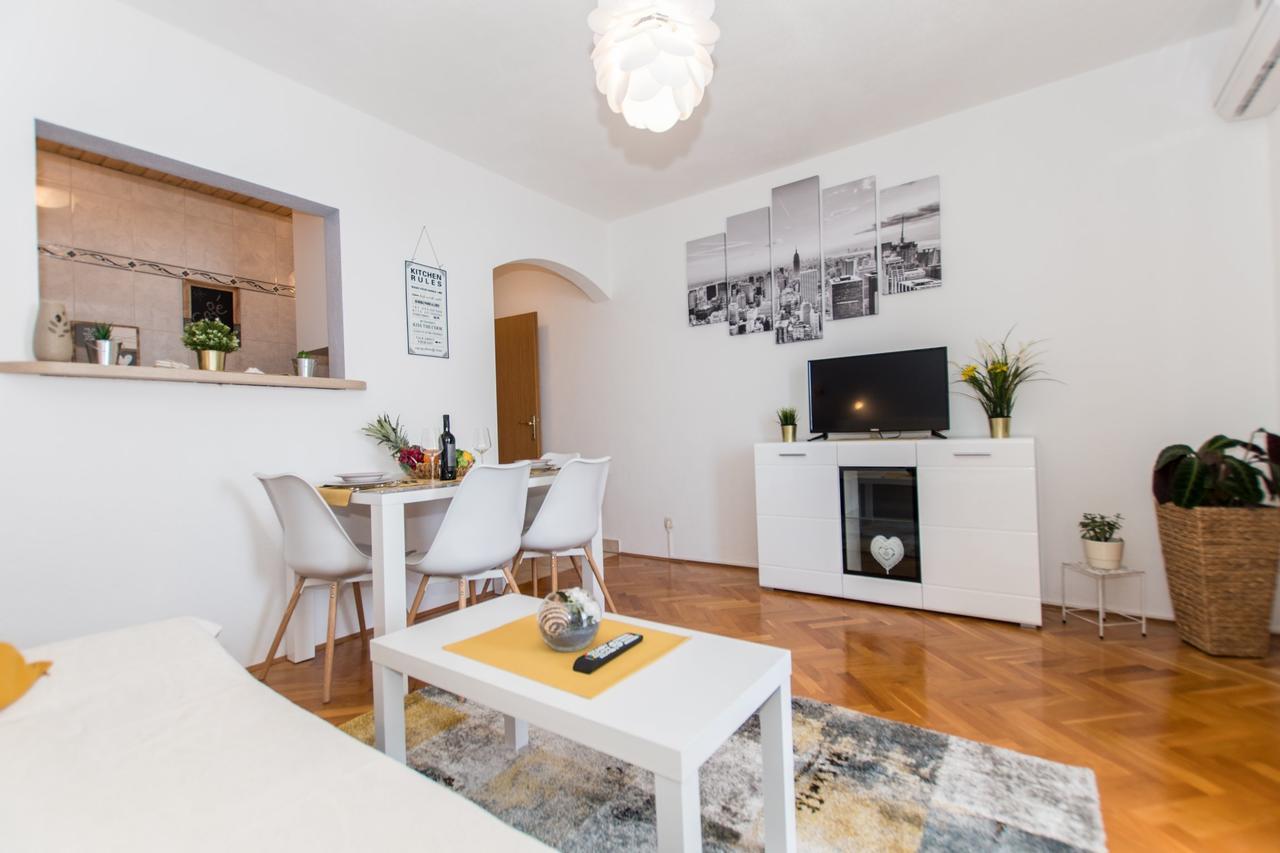 Seaview Apartment Slavica Brela Extérieur photo